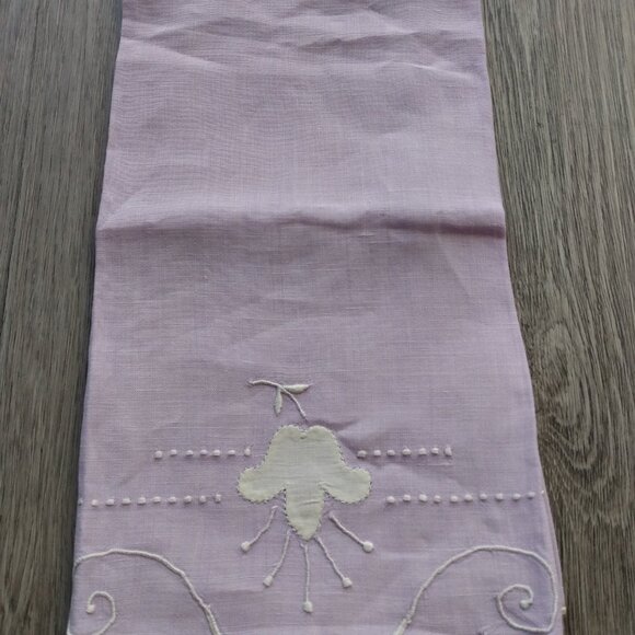 Vintage Mauve Tea Towel Napkin Fuchsia Flower Applique Light Pale Purple - Picture 2 of 13